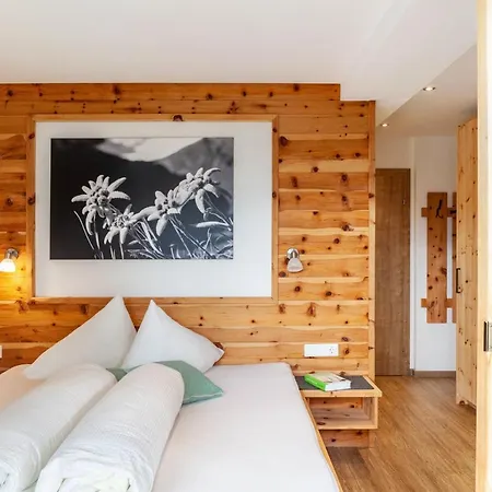 Apart-hochzillertal Gartenwohnung شقة *