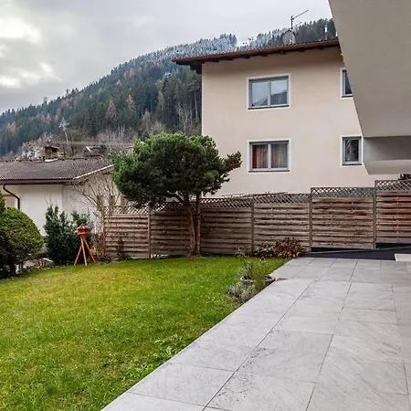 Apart-hochzillertal Gartenwohnung *