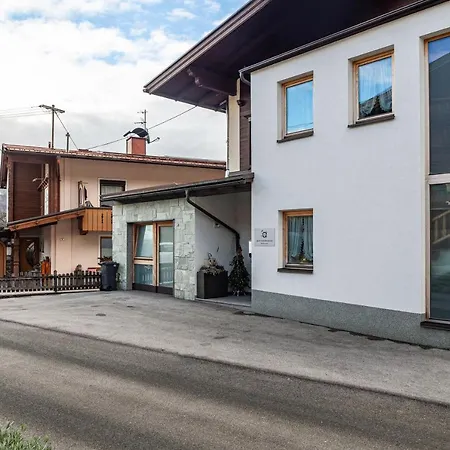 Apart-hochzillertal Gartenwohnung Apartment Kaltenbach