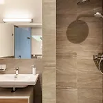 Apart-hochzillertal Gartenwohnung Apartment *