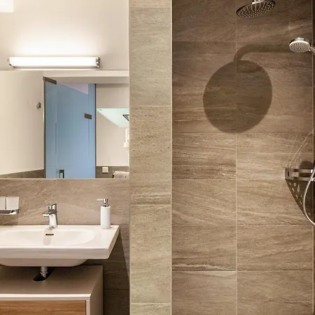 Apart-hochzillertal Gartenwohnung