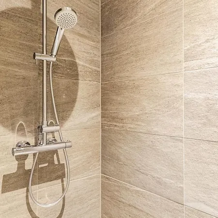 Apart-hochzillertal Gartenwohnung * كالتنباش